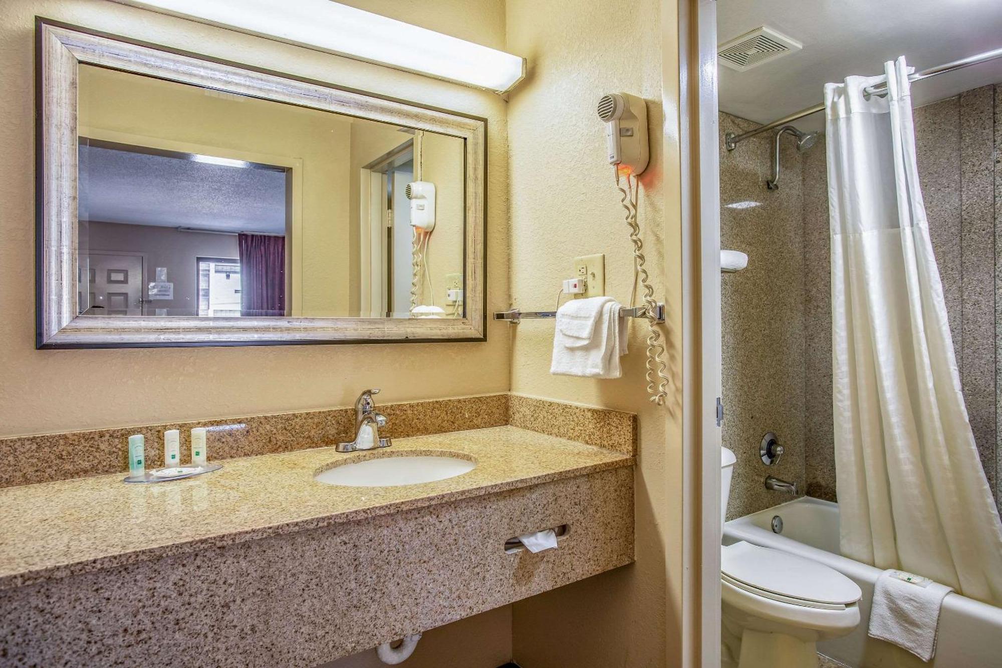Quality Inn Bowling Green Esterno foto